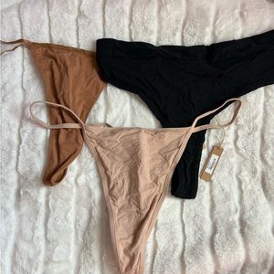 SKIMS 4x Panties Bundle 3/$28